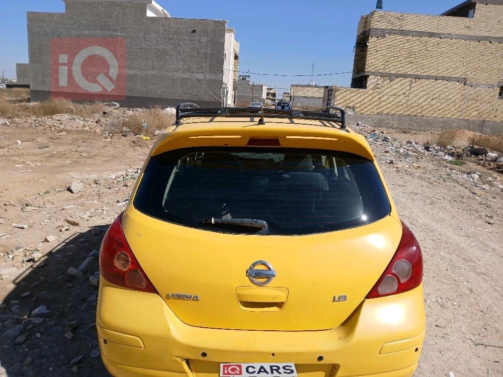 نيسان فيرسا